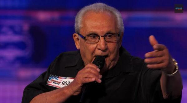 This 74-Year-Old Bartender Hid His Talent for 50 Years, But He Sounds Exactly Like Sinatra – Pets Stories